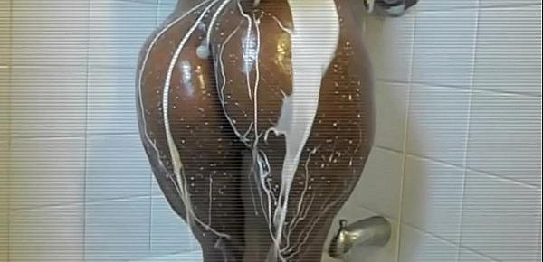  Jessica grabbit  sexxxy Milk Bath